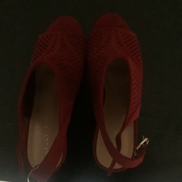 Kelly and Katie Wine cage open toe Sandal size 7.5 brand new - Picture 6 of 10